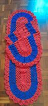 Jogo tapete de crochê com 3 peças vermelho e azul