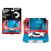 Johnny Lightning Lotus Esprit 1976 - James Bond 007 - 1/64