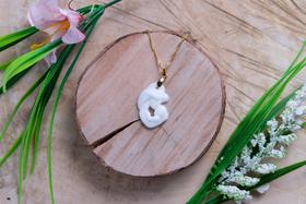 Joia de Leite Materno - Mãe Beijando Bebê Fundo - Kit DIY PANDU Joia de Leite Materno - Mãe Beijando Bebê Fundo - Kit DIY PANDU