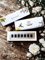 Jornada Sensorial Kit com 7 Perfumes Naturais em Miniatura + Guia Online Jornada Sensorial Kit com 7 Perfumes Naturais em Miniatura + Guia Online