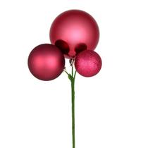Juego de 3 Adornos Navideños Vickerman de Bolas Rojas de 18" Juego de 3 Adornos Navideños Vickerman de Bolas Rojas de 18"