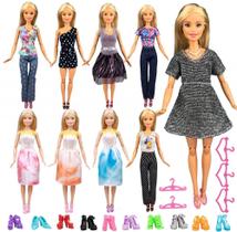 Keysse Doll Clothes 24 Itens Conjunto de Presente, 9 Conjuntos Moda Casual Wear Roupas Roupas Roupas e 5 Cabides Compatíveis com boneca de 11,5" e 10 pares sapatos para presente feminino