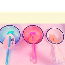 KIT 01 PAPEIRO 600ML 01 COLHER PARA BEBE,"Kit Essencial para o Bebê: Papinha Prática com Colher Inclusa!"