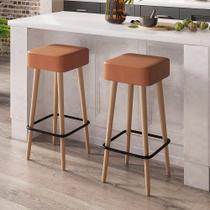 Kit 02 Banquetas Alta Para Cozinha Área Gourmet Dubai material sintético Amarula - Desk Design Kit 02 Banquetas Alta Para Cozinha Área Gourmet Dubai material sintético Amarula - Desk Design