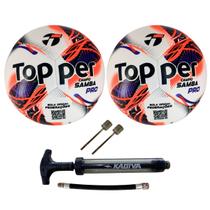 Kit 02 Bola De Futebol Campo Topper Samba Velocity PRO 2026+01 Bomba De Ar Kagiva Dupla Ação Kit 02 Bola De Futebol Campo Topper Samba Velocity PRO 2026+01 Bomba De Ar Kagiva Dupla Ação