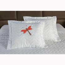 kit 02 capas de almofadas libélula bordada cor branca kit 02 capas de almofadas libélula bordada cor branca
