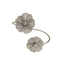 Kit 02 Prendedores de cortina Flor Rendada em Aço Kit 02 Prendedores de cortina Flor Rendada em Aço