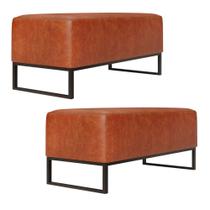 Kit 02 Puff Decorativo Para Sala de Estar Cléo W01 Base de Ferro 90 cm Material Sintético Camel - Lyam Decor Kit 02 Puff Decorativo Para Sala de Estar Cléo W01 Base de Ferro 90 cm Material Sintético Camel - Lyam Decor
