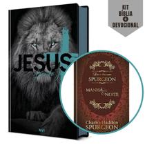 Kit 02 Sendo: 1 Bíblia Leão de Judá NVI Capa Dura + 1 Spurgeon Devocionais Diários 366 Dias - Pão Diário