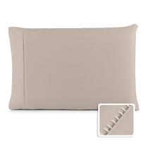 Kit 02 Travesseiros ALTO e MACIO com 02 Fronhas de Algodão percal 180 fios 70x50 cm com enchimento de silicone Kit 02 Travesseiros ALTO e MACIO com 02 Fronhas de Algodão percal 180 fios 70x50 cm com enchimento de silicone