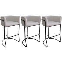 Kit 03 Banquetas Alta com Encosto Betina Base Preto Linho Gelo - Nexta Casa Kit 03 Banquetas Alta com Encosto Betina Base Preto Linho Gelo - Nexta Casa