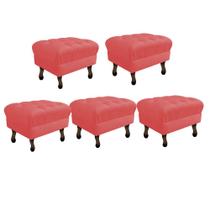 Kit 05 Puff Retrô Capitonê Decorativo Pé em Madeira Sala de Estar Recepção Escritório Suede Vermelho - Damaffê Móveis