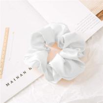 Kit 05 Xuxinha de Cetim Scrunchie Elástico de Cabelo Rabicó Frufru para Prender o Cabelo