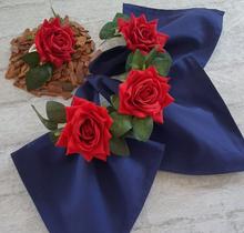 Kit 06 Guardanapos de Tecido Azul Marinho e 06 Anéis PG Rosa Vermelha Kit 06 Guardanapos de Tecido Azul Marinho e 06 Anéis PG Rosa Vermelha
