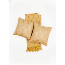 Kit 1 Manta e 2 Capas de Almofada em Tecido Jacquard Losango Dourado Kit 1 Manta e 2 Capas de Almofada em Tecido Jacquard Losango Dourado