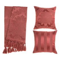 Kit 1 Manta e 2 Capas de Almofada em Tecido Jacquard Tradicional Vinho Marsala Kit 1 Manta e 2 Capas de Almofada em Tecido Jacquard Tradicional Vinho Marsala