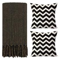 Kit 1 Manta Para Sofá 2,40 X 1,80 + 2 Capas de Almofada Cor:Marrom-Preto