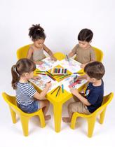Kit 1 Mesa 4 Poltronas Resist Kids Empilhável JR Plásticos Resistente Eventos Festas Confortável Kit 1 Mesa 4 Poltronas Resist Kids Empilhável JR Plásticos Resistente Eventos Festas Confortável