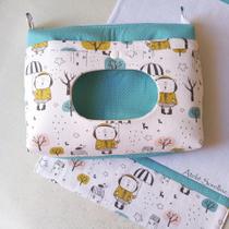 Kit (1 necessaire, 1 toalha de boca)