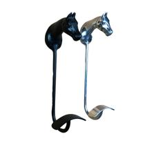 Kit 1 suporte chapéu cabeça de cavalo prata + 1 suporte cabeça de cavalo preto alumínio fundido para bolsa traia corda Kit 1 suporte chapéu cabeça de cavalo prata + 1 suporte cabeça de cavalo preto alumínio fundido para bolsa traia corda