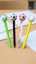 Kit 12 Canetas Bola de Futebol Ponta Fina 0.5mm Kit 12 Canetas Bola de Futebol Ponta Fina 0.5mm