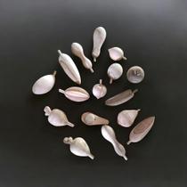 Kit 12 frutas madeira maciça. Medida de 18 a 25 cm