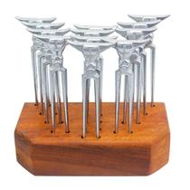 Kit 12 Garfos Petisco para Churrasco + Suporte em Madeira Rústico Kit 12 Garfos Petisco para Churrasco + Suporte em Madeira Rústico