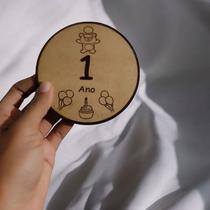 Kit 12 plaquinhas Mêsversário Bebês em MDF 10x10cm Personalizado Infantil, Artesanato