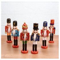 Kit 18 Enfeite Para Árvore Natal Soldado Quebra Nozes 20cm Kit 18 Enfeite Para Árvore Natal Soldado Quebra Nozes 20cm