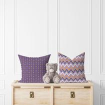 Kit 2 Almofadas Com Enchimento Infantil Chevron Triângulos Roxo e Amarelo
