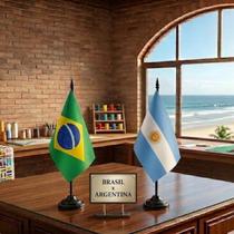 Kit 2 Bandeirinhas De Mesa Brasil e Argentina Kit 2 Bandeirinhas De Mesa Brasil e Argentina