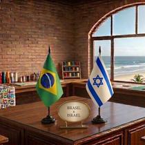 Kit 2 Bandeirinhas De Mesa Brasil e Israel Kit 2 Bandeirinhas De Mesa Brasil e Israel