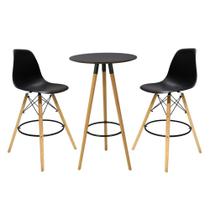 Kit 2 Banquetas Altas Eiffel com Mesa Bistrô Preta para Cozinha, Área Gourmet e Espaços Comerciais Compacto e Funcional Kit 2 Banquetas Altas Eiffel com Mesa Bistrô Preta para Cozinha, Área Gourmet e Espaços Comerciais Compacto e Funcional