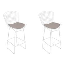 Kit 2 Banquetas Bistrô Bertoia Branca D80 com Assento Bege Kit 2 Banquetas Bistrô Bertoia Branca D80 com Assento Bege