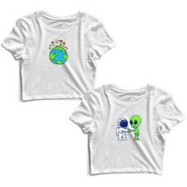 Kit 2 Blusas Cropped Tshirt Feminina Planeta Flores e Alien Astronauta