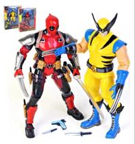 Kit 2 Bonecos Articulados Deadpool Wolverine Com Acessórios