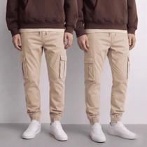 Kit 2 Calça Jogger Cargo Masculina com Elástico Sarja e Bolso Lateral Masculina