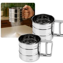 Kit 2 Caneca Peneira Polvilhadora em Aço Inox 250g Farinha Açucar Tapioca Kit 2 Caneca Peneira Polvilhadora em Aço Inox 250g Farinha Açucar Tapioca