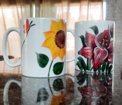 Kit 2 canecas 300ml - Porcelana decorada - Flores e Frutas
