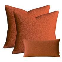 Kit 2 Capas de Almofadas 50x50cm + 1 capa 30x50cm em Suede Premium Capri Terracota Kit 2 Capas de Almofadas 50x50cm + 1 capa 30x50cm em Suede Premium Capri Terracota
