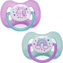 Kit 2 Chupetas Buba Comfort Tam 2 Noturna Unicórnio Lilás Kit 2 Chupetas Buba Comfort Tam 2 Noturna Unicórnio Lilás
