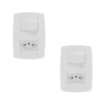 Kit 2 Conjunto Interruptor Simples + Tomada 20A 4X2 Branca Kit 2 Conjunto Interruptor Simples + Tomada 20A 4X2 Branca