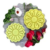 Kit 2 Cortadores Biscoito Flor Margarida Jardim