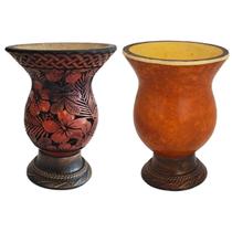 Kit 2 Cuias de Chimarrão Tererê Porongo Natural com Pé Decorada e Lisa Tradicional Ditreviso Kit 2 Cuias de Chimarrão Tererê Porongo Natural com Pé Decorada e Lisa Tradicional Ditreviso