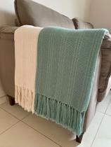 Kit 2 De Manta Para Sofá Xale Pistache E Cru Luxo 1,20m X 1,80m 100% Algodão