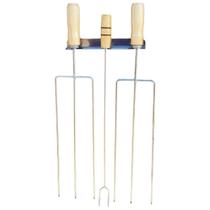Kit 2 Espetos Tridente Costelão 67 Cm+ Garfo 59 Cm Brinde Kit 2 Espetos Tridente Costelão 67 Cm+ Garfo 59 Cm Brinde
