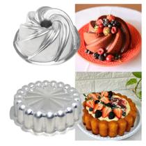 kit 2 Formas de Bolo Suiça Decoradas, Forma Vulcão Recheado + Forma Charlotte Gomada em Alumínio kit 2 Formas de Bolo Suiça Decoradas, Forma Vulcão Recheado + Forma Charlotte Gomada em Alumínio