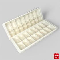 Kit 2 Formas De Gelo Com Tampa - 16 Cubos - Brancas