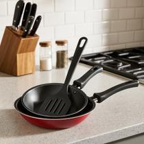 Kit 2 Frigideiras Antiaderente cor Cereja + 1 Espátula Preta Kit 2 Frigideiras Antiaderente cor Cereja + 1 Espátula Preta