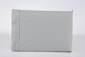 Kit 2 fronhas avulsas 100% algodão 400 fios cinza Kit 2 fronhas avulsas 100% algodão 400 fios cinza